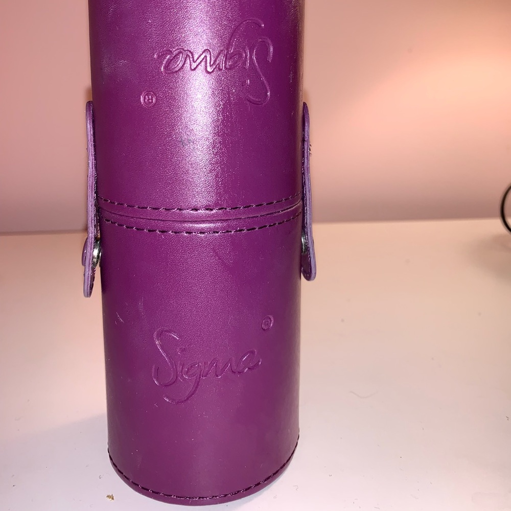 Sigma Brushes Holder